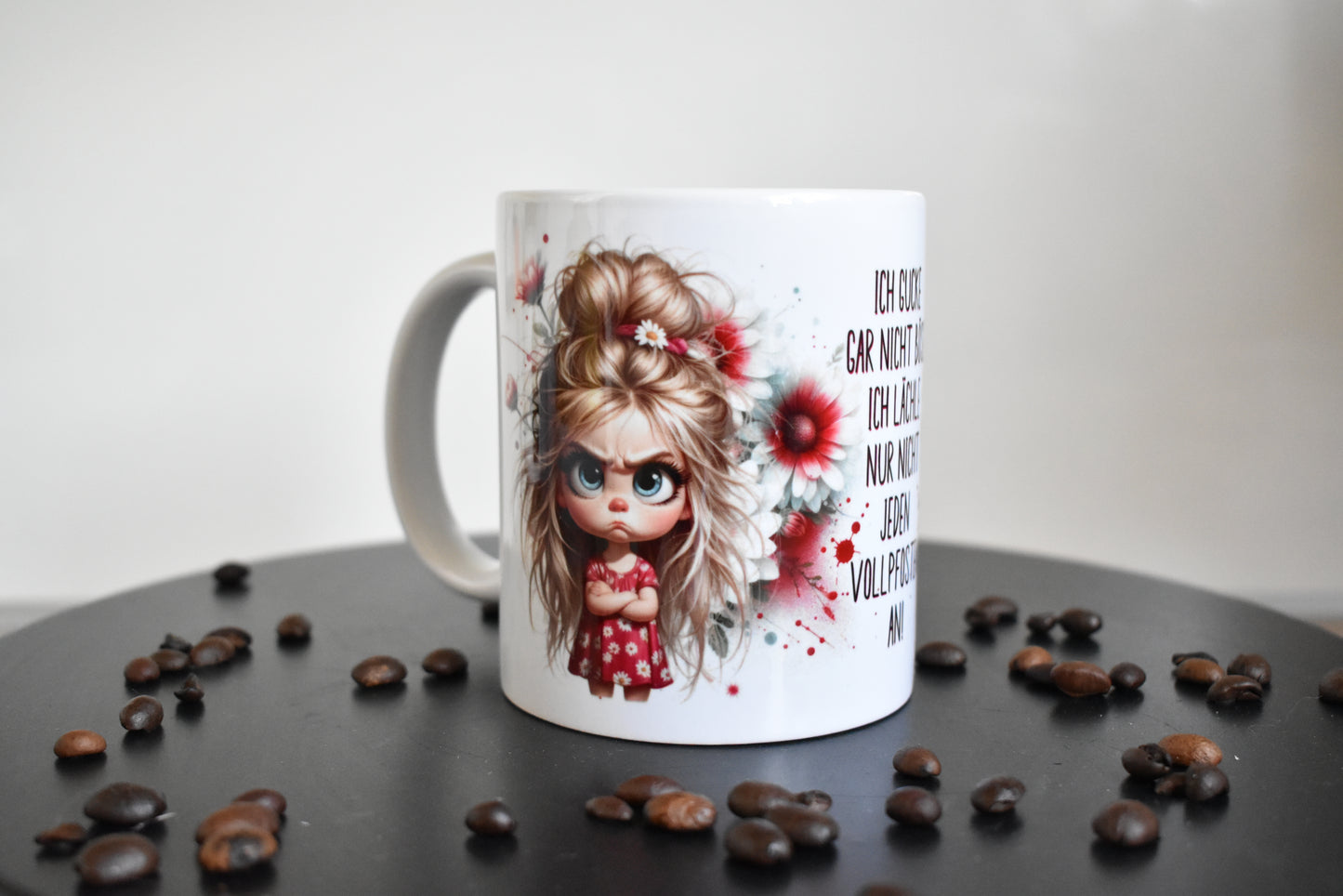 Tasse mit frechem Spruch – Ich guck nicht böse . Ich lächle nur nicht jeden Vollpfosten an!