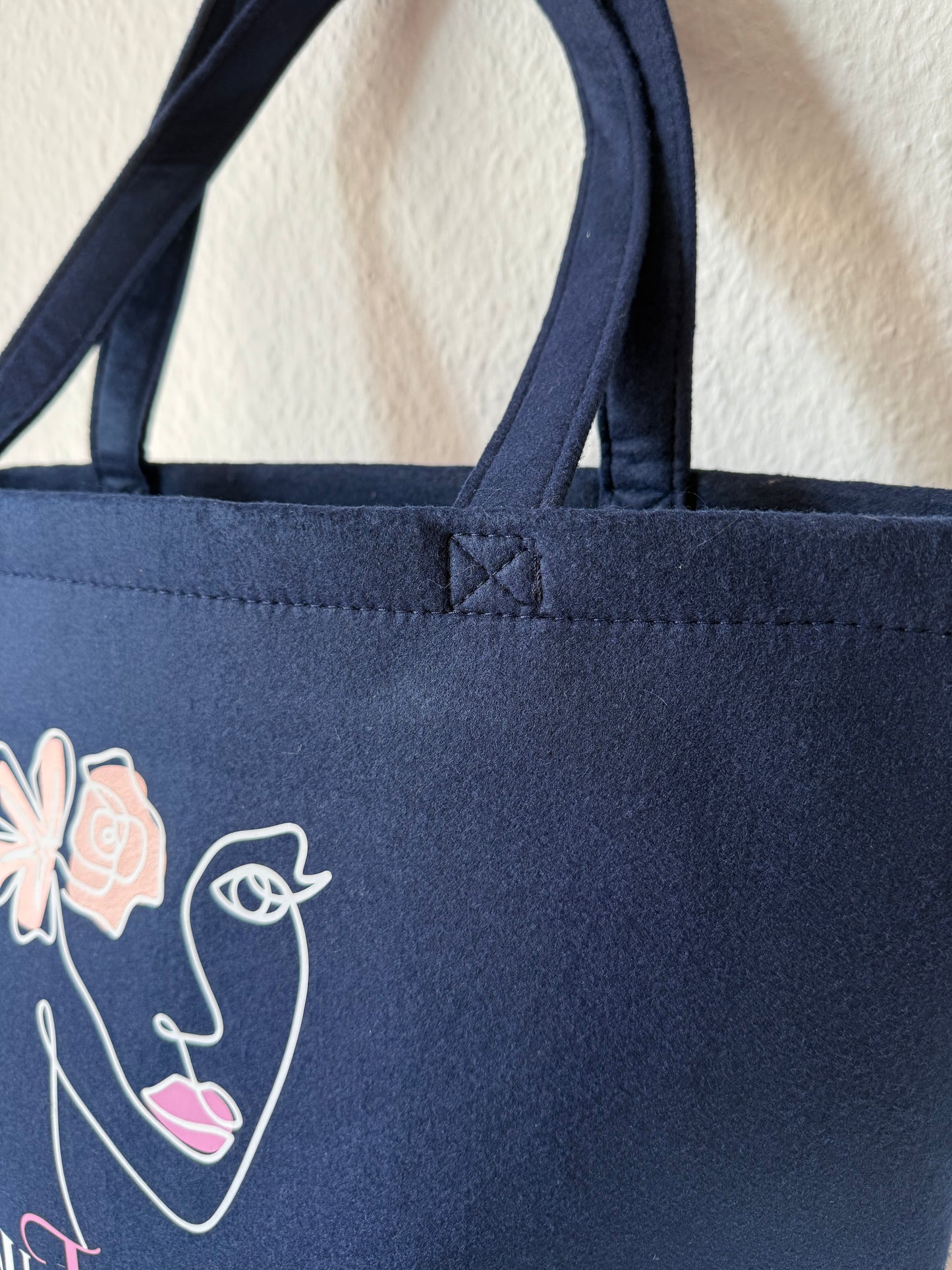 Große Tragetasche „Kaufrausch“ – Dunkelblau aus robustem Polyester-Filz