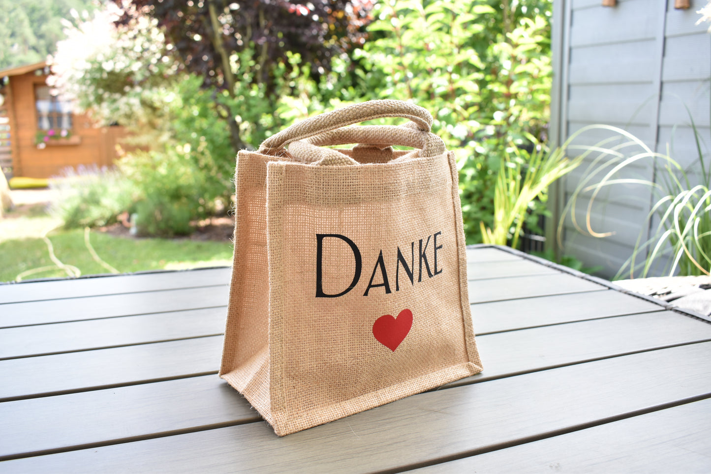 Personalisierbare Geschenktasche mit der Aufschrift "Danke", Naturell