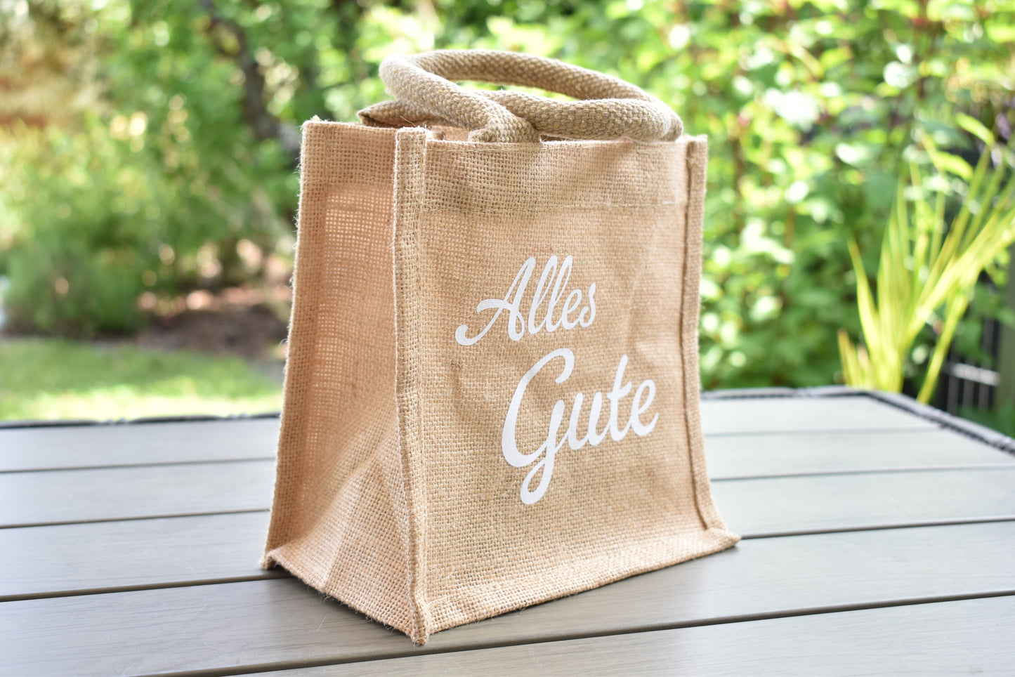 Personalisierbare Geschenktasche mit der Aufschrift "Alles Gute", Naturell