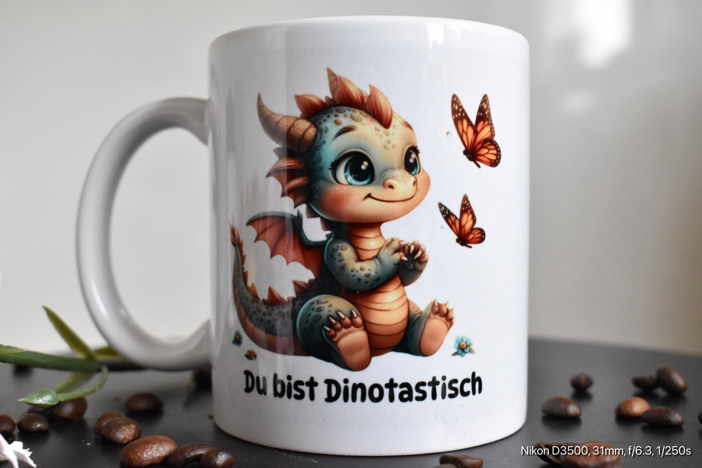 Keramik Tasse für Dinofans mit dem Spruch „Du bist Dinotastisch“