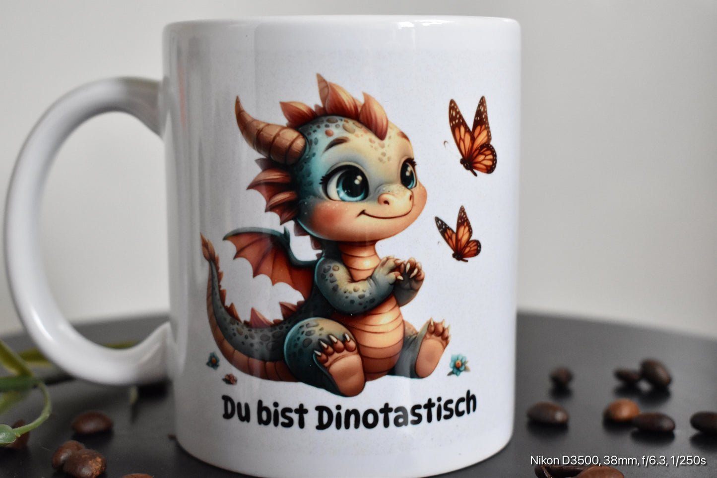 Keramik Tasse für Dinofans mit dem Spruch „Du bist Dinotastisch“